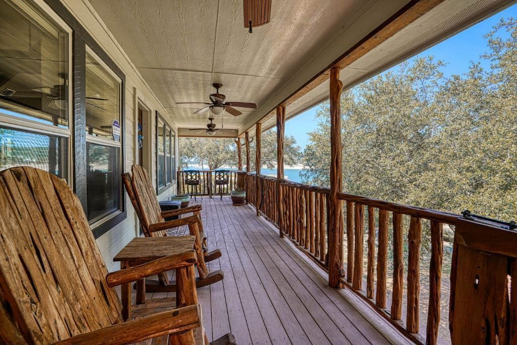 Photo of Patio Balcony in Lakehills