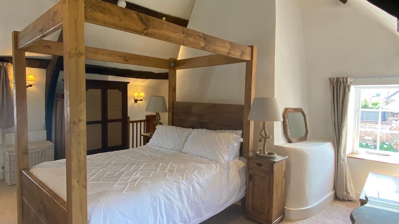 Photo of Bedroom in East Budleigh