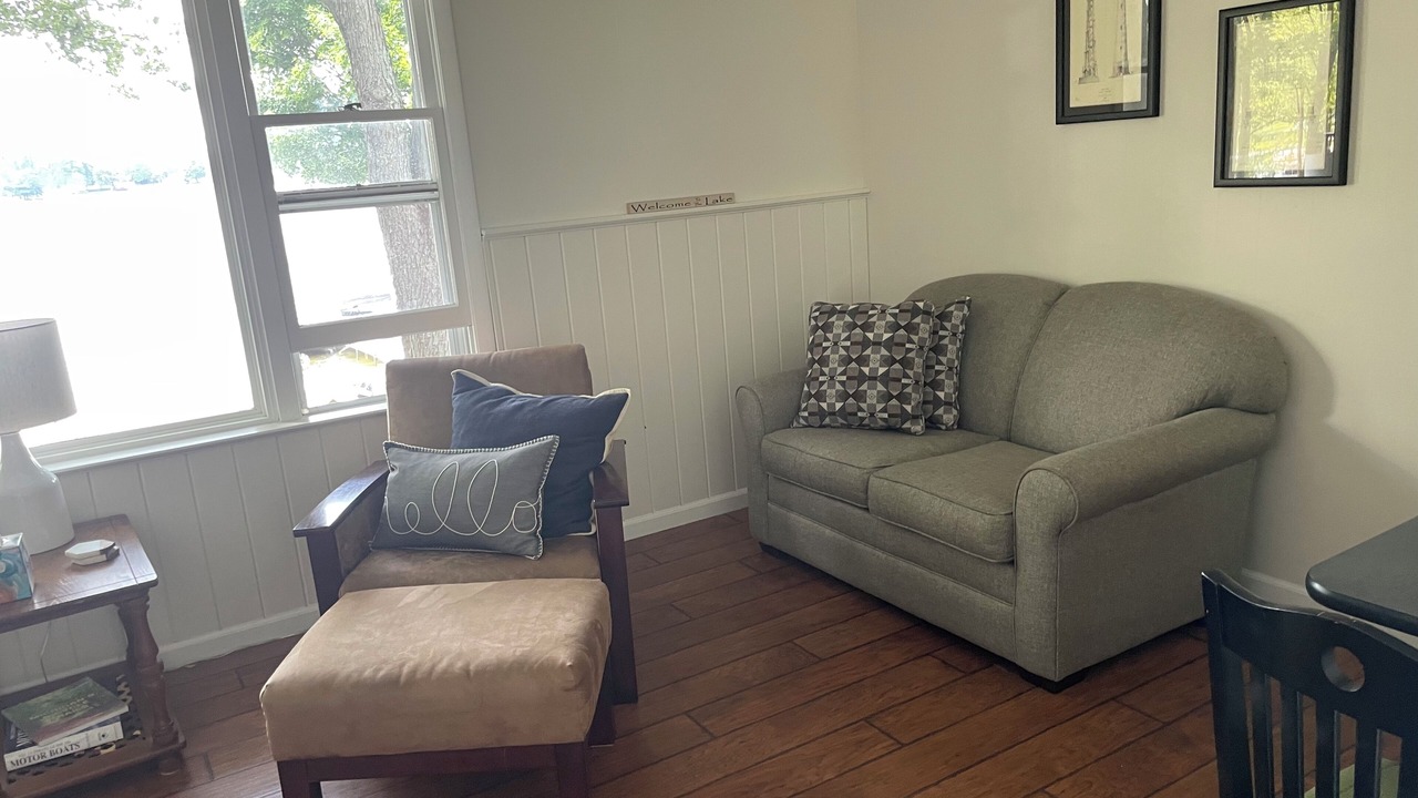 Photo of Livingroom in Coral