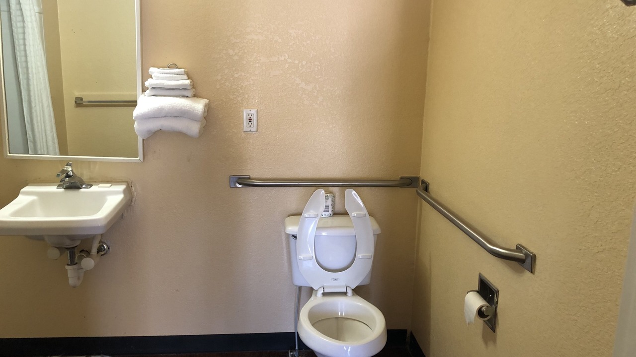 Photo of Bathroom in Mentor