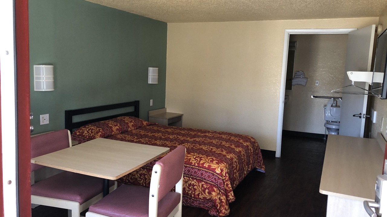 Photo of Bedroom in Mentor