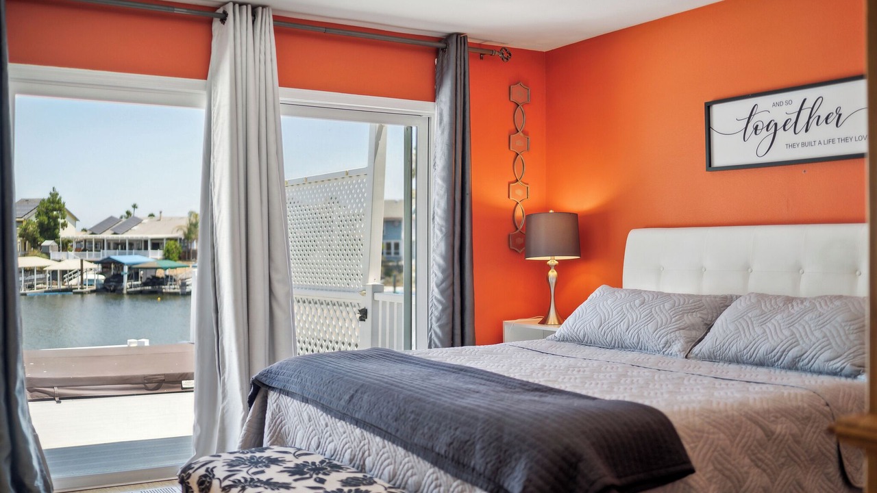 Photo of Bedroom in Discovery Bay