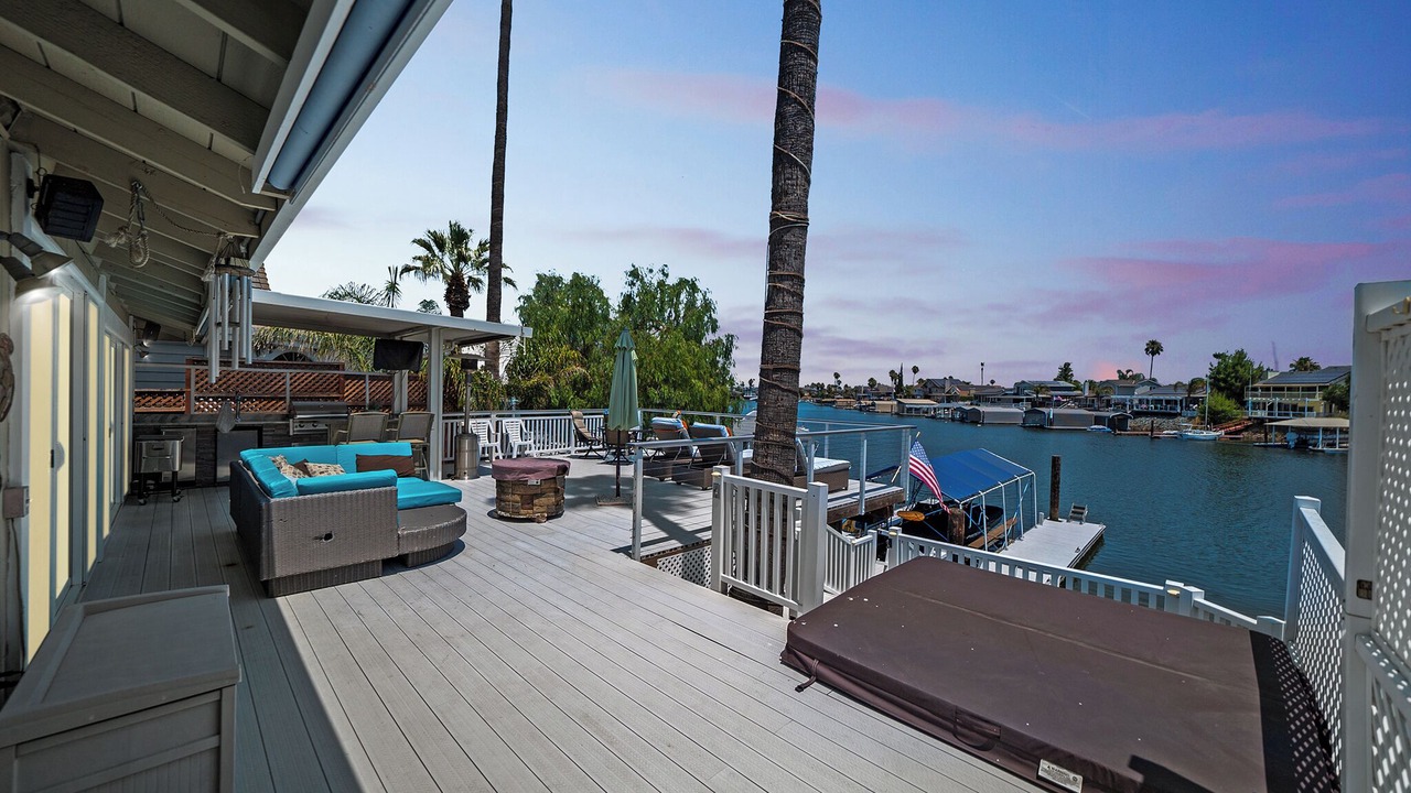 Photo of Patio Balcony in Discovery Bay