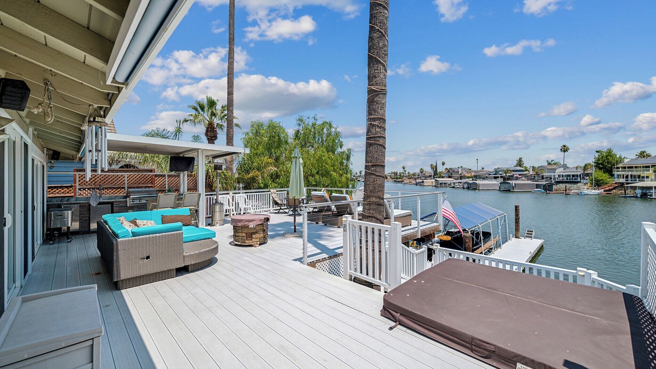 Photo of Patio Balcony in Discovery Bay