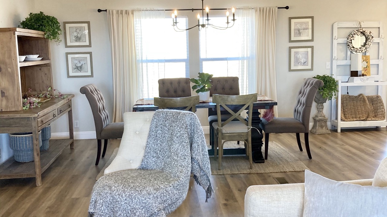 Photo of Livingroom in Rio Rancho