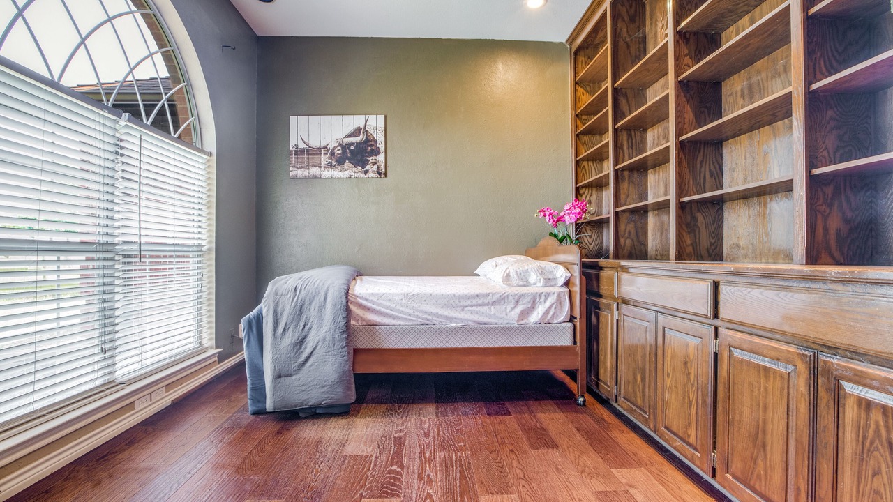 Photo of Bedroom in Weston