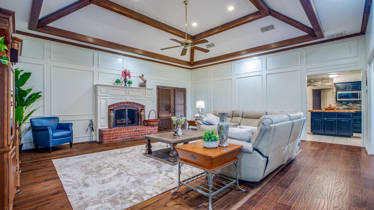 Photo of Livingroom in Weston