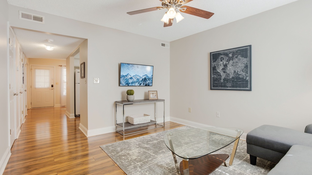 Photo of Livingroom in Dunean