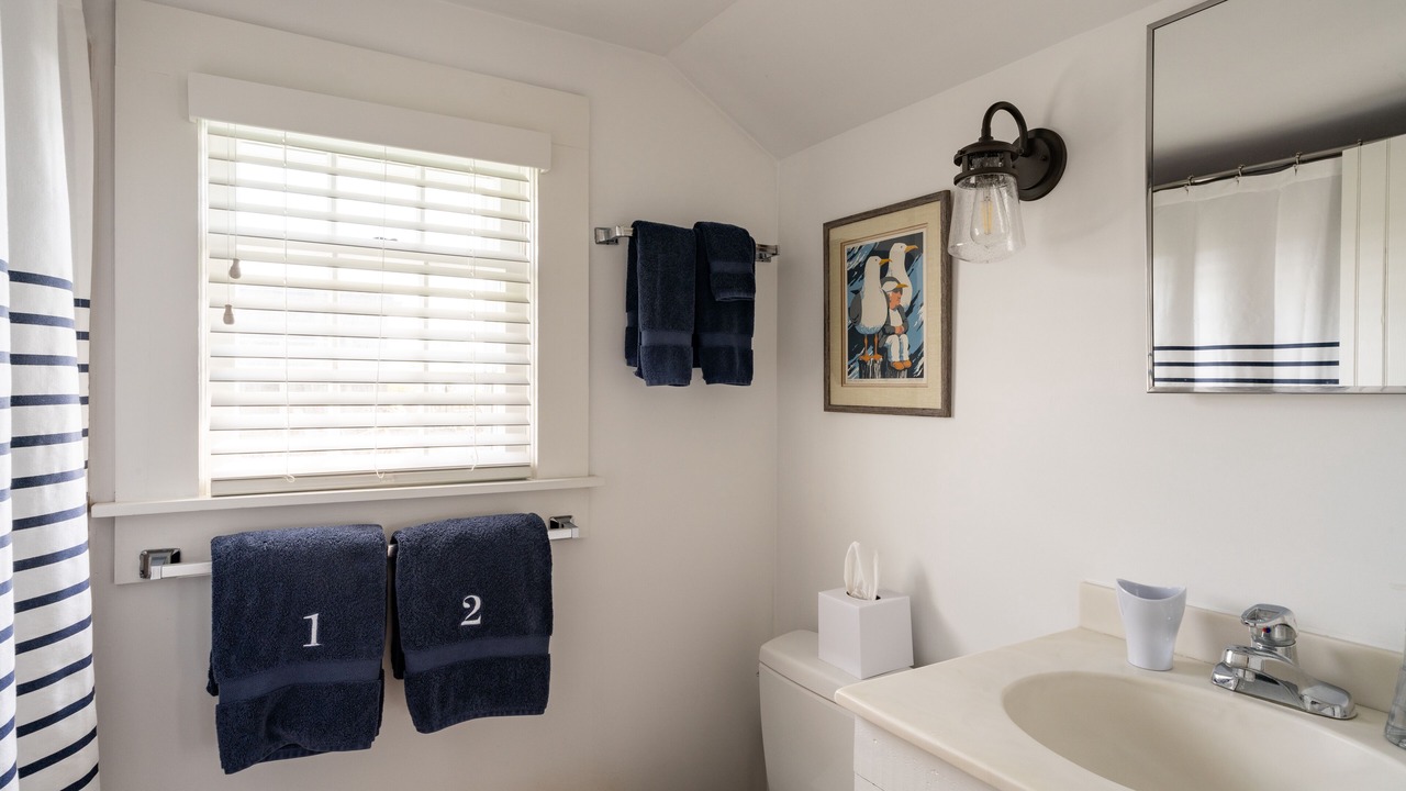 Photo of Bathroom in Surfside
