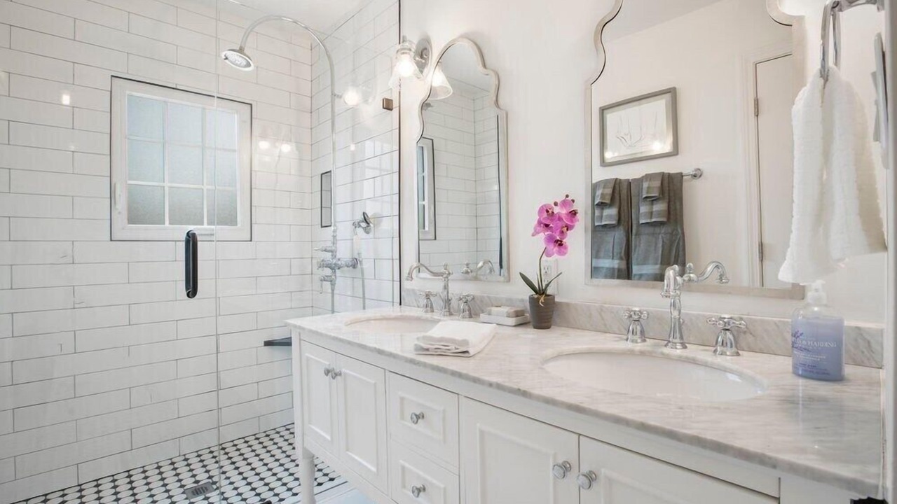 Photo of Bathroom in Florence Park