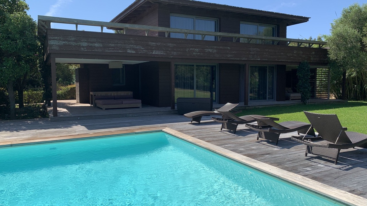 Photo of Outdoor in Bonifacio