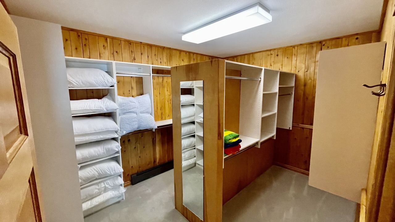 Photo of Bedroom in Town of Fowler