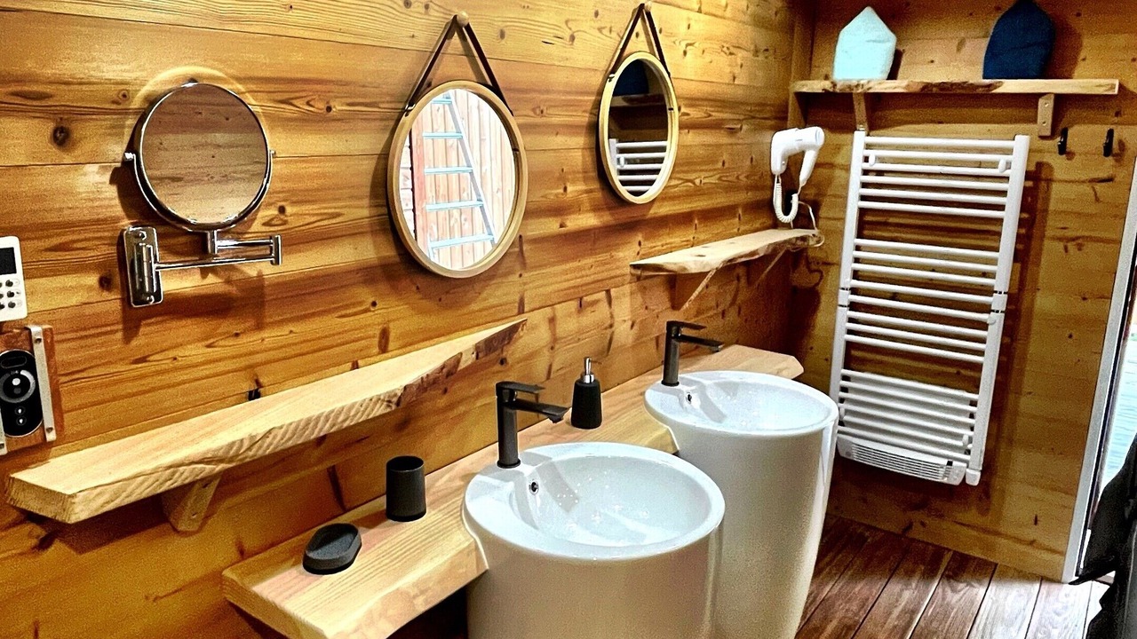 Photo of Bathroom in Travexin