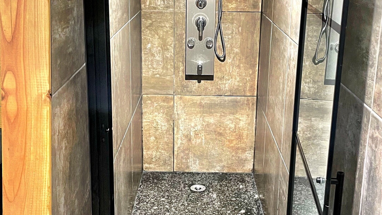 Photo of Bathroom in Travexin