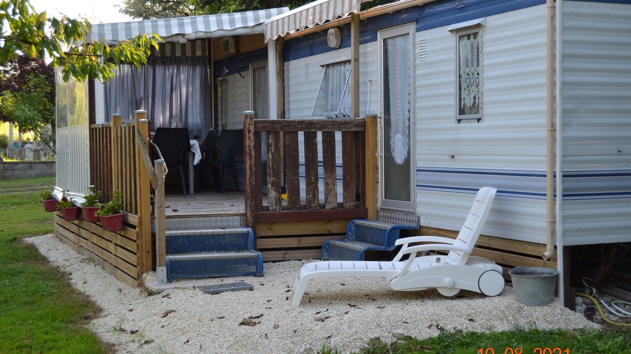 Photo of Patio Balcony in Saint-Romain
