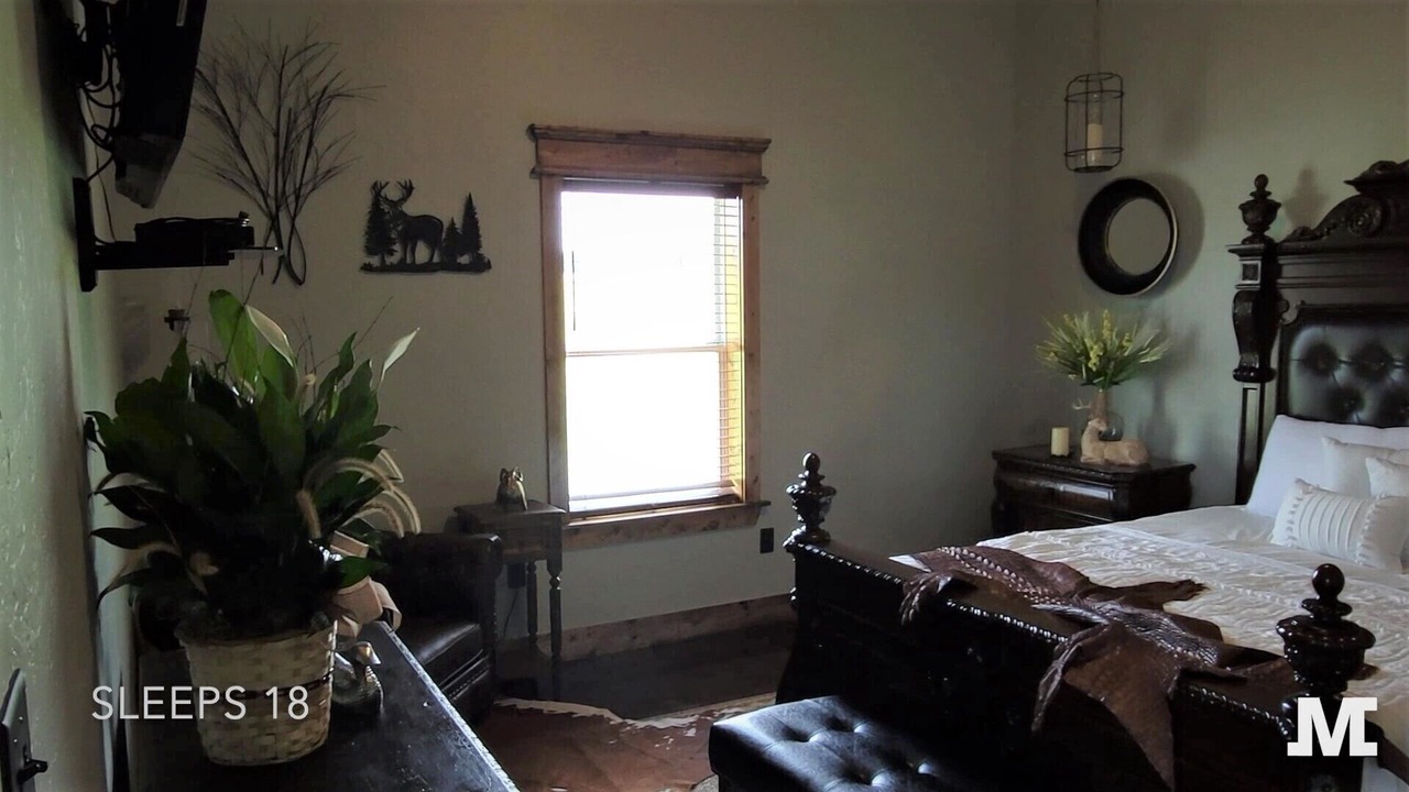 Photo of Bedroom in Pittsburg