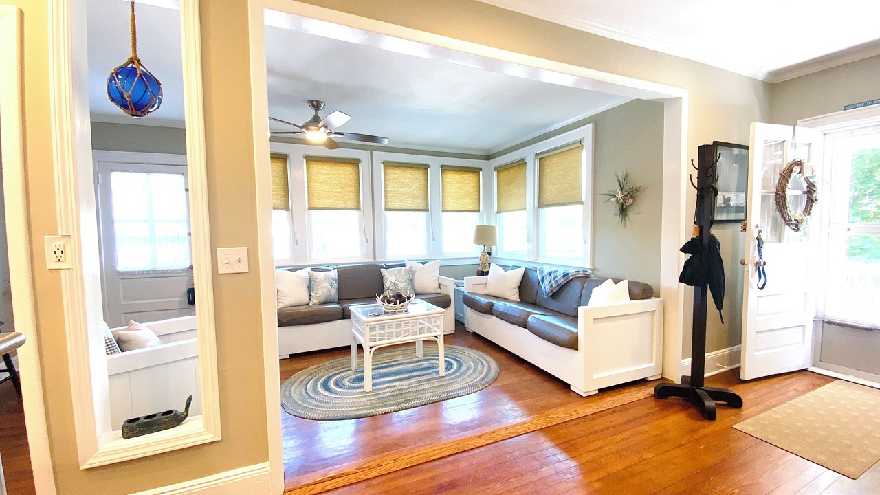 Photo of Livingroom in Cutchogue