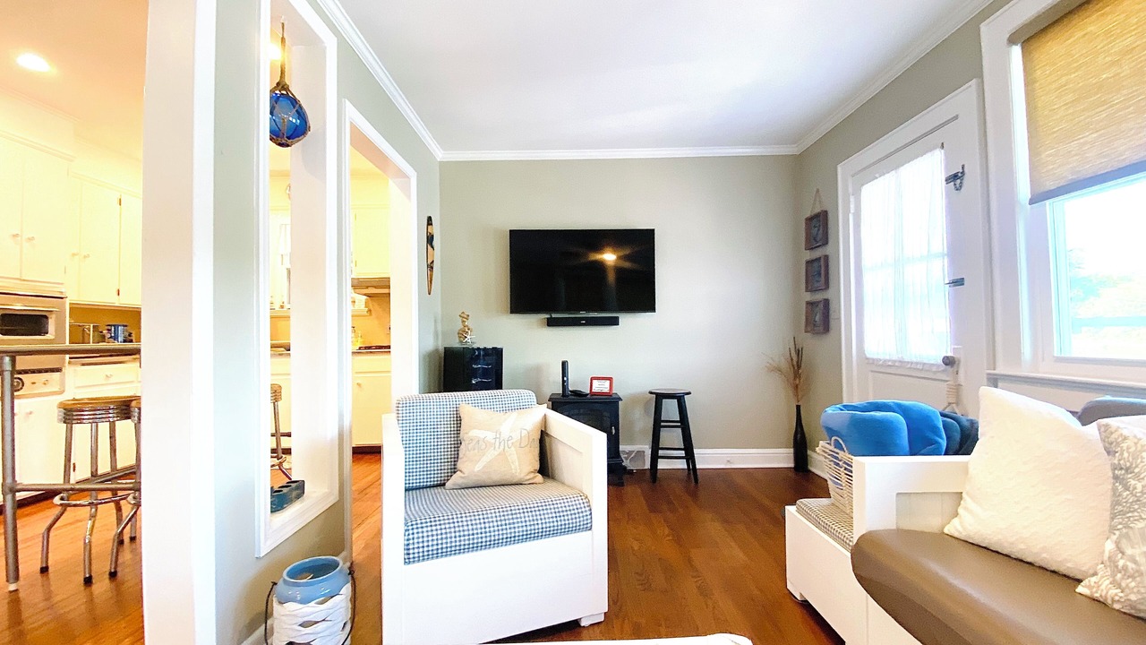 Photo of Livingroom in Cutchogue