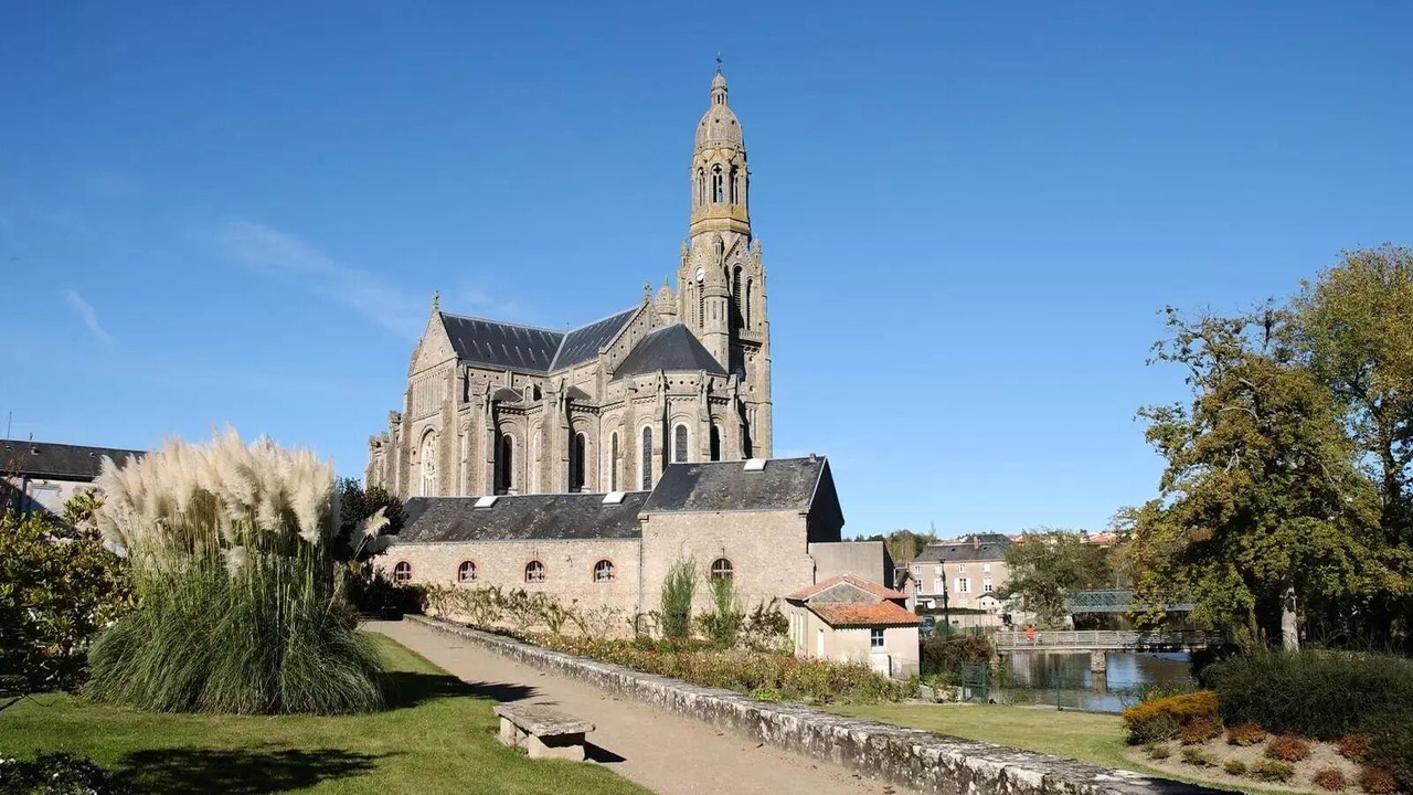 Photo of Others in Saint-Laurent-sur-Sevre