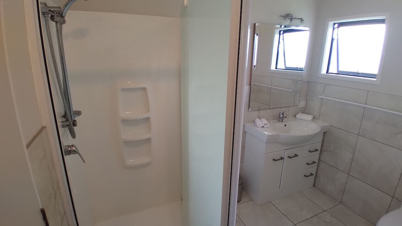 Photo of Bathroom in Ngunguru