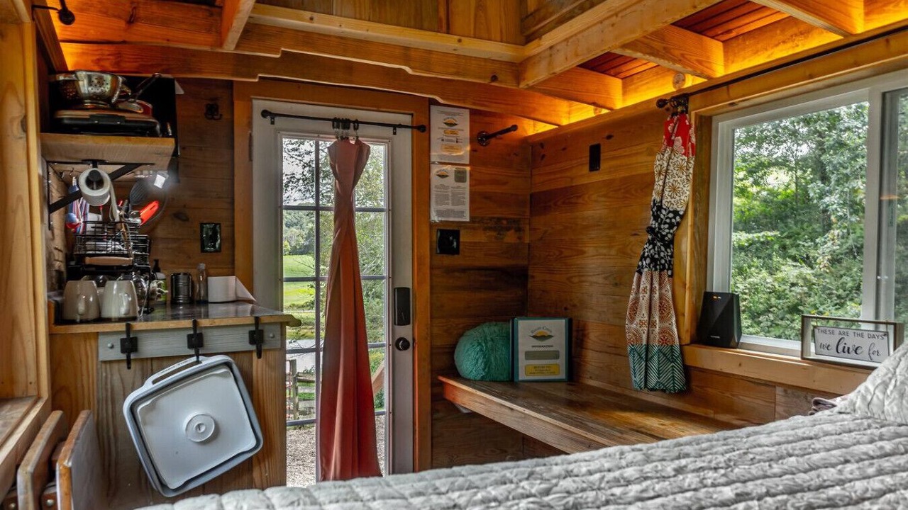Photo of Bedroom in Mouth of Wilson
