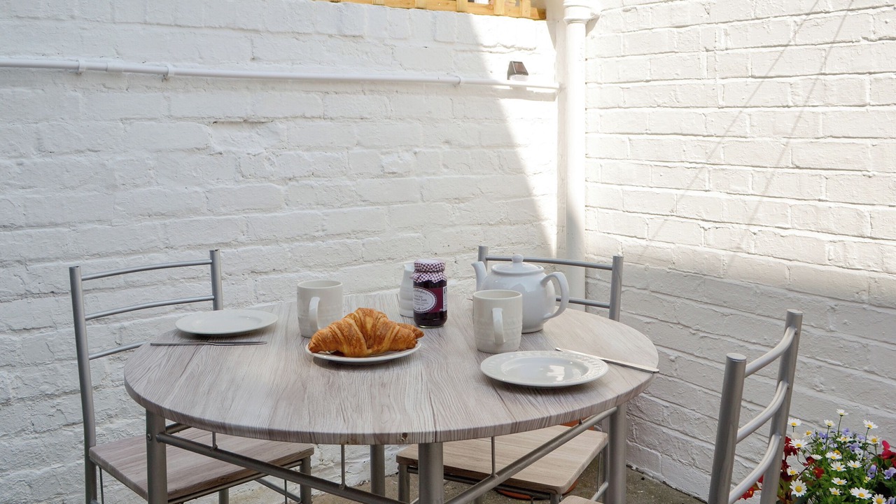 Photo of Outdoor in Muston