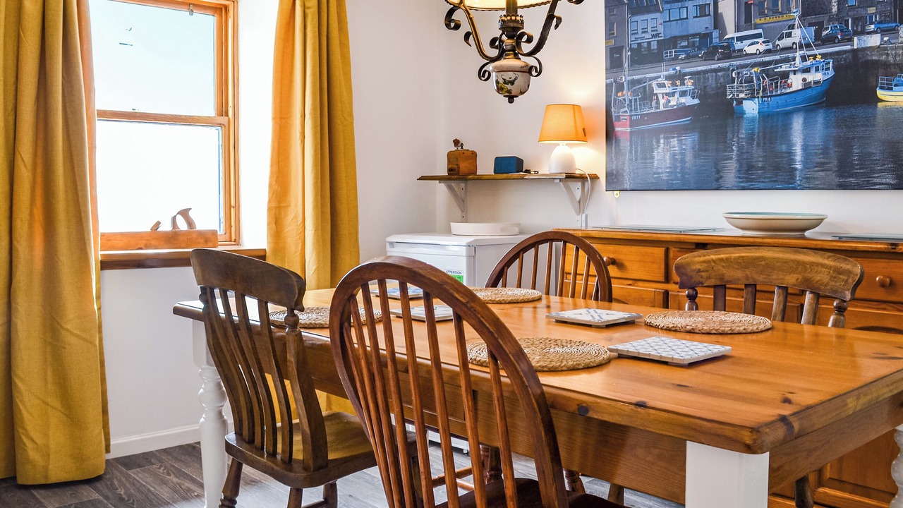 Photo of Others in Cullen