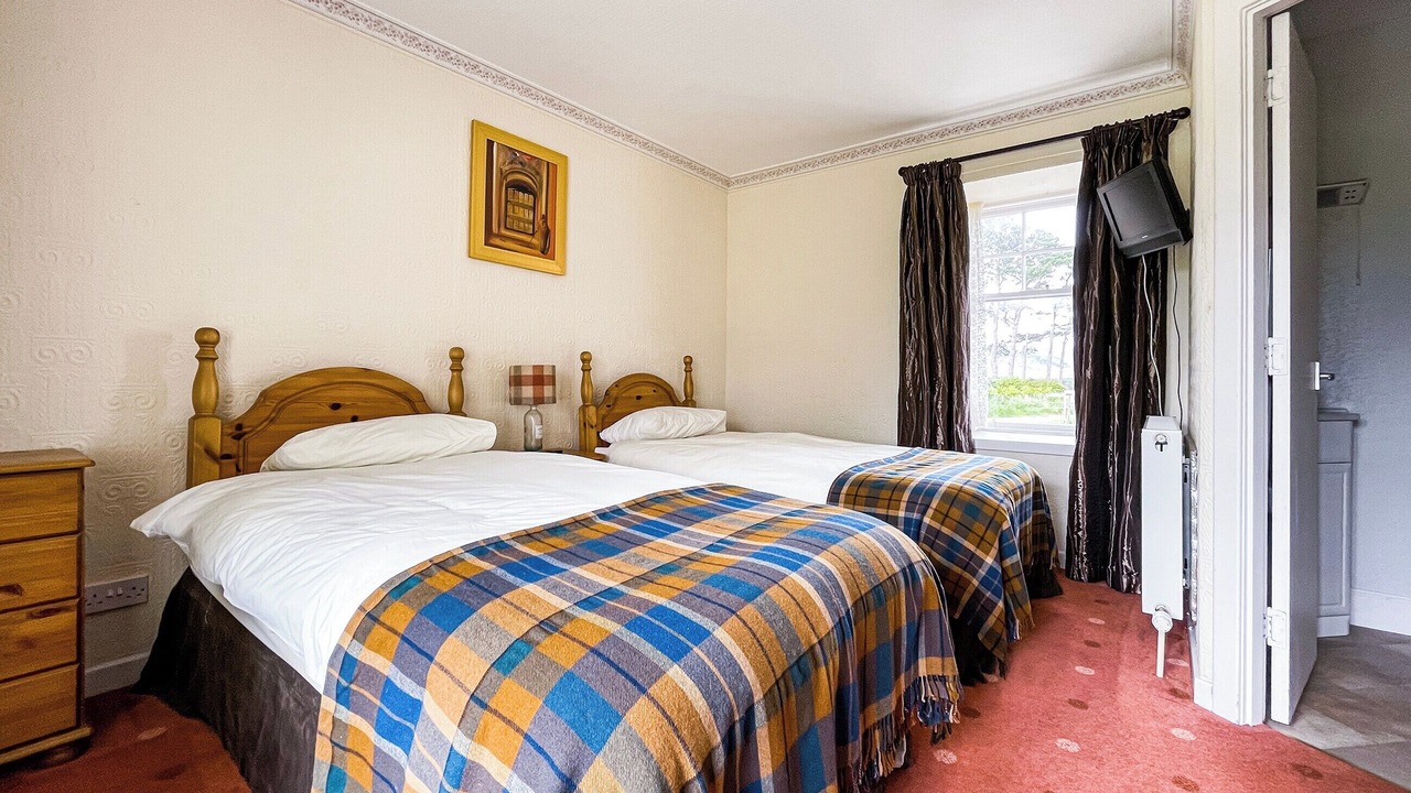 Photo of Others in Fourpenny