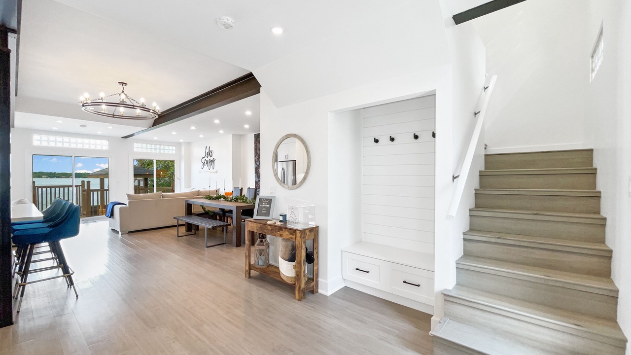 Photo of Livingroom in Scugog