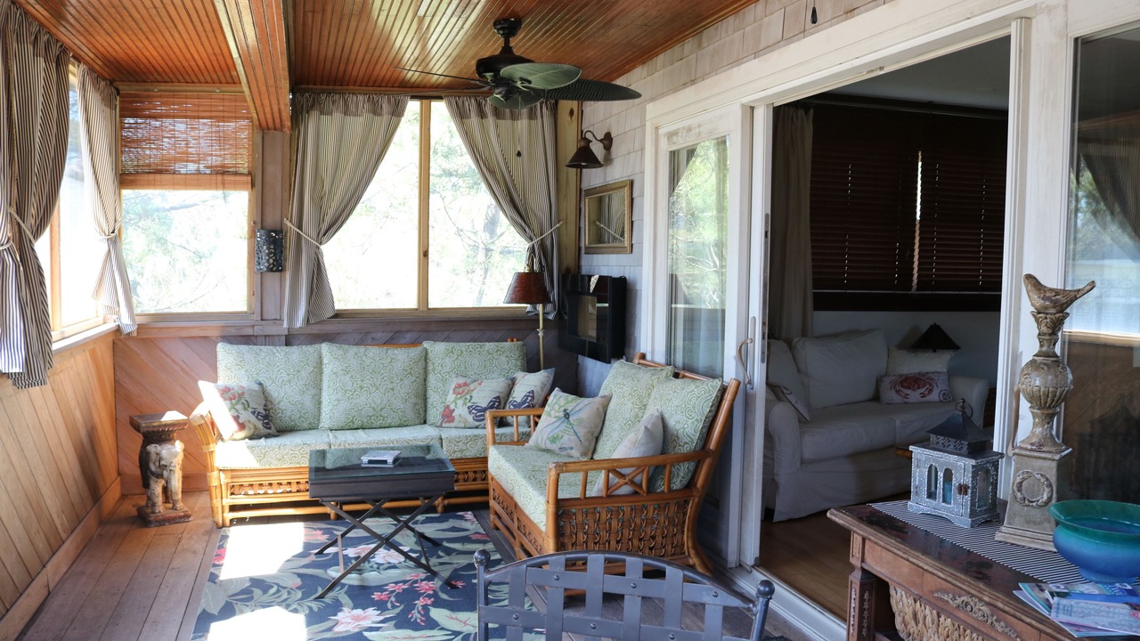 Photo of Livingroom in Admiral Estates