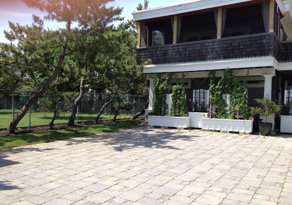 Photo of Outdoor in Admiral Estates