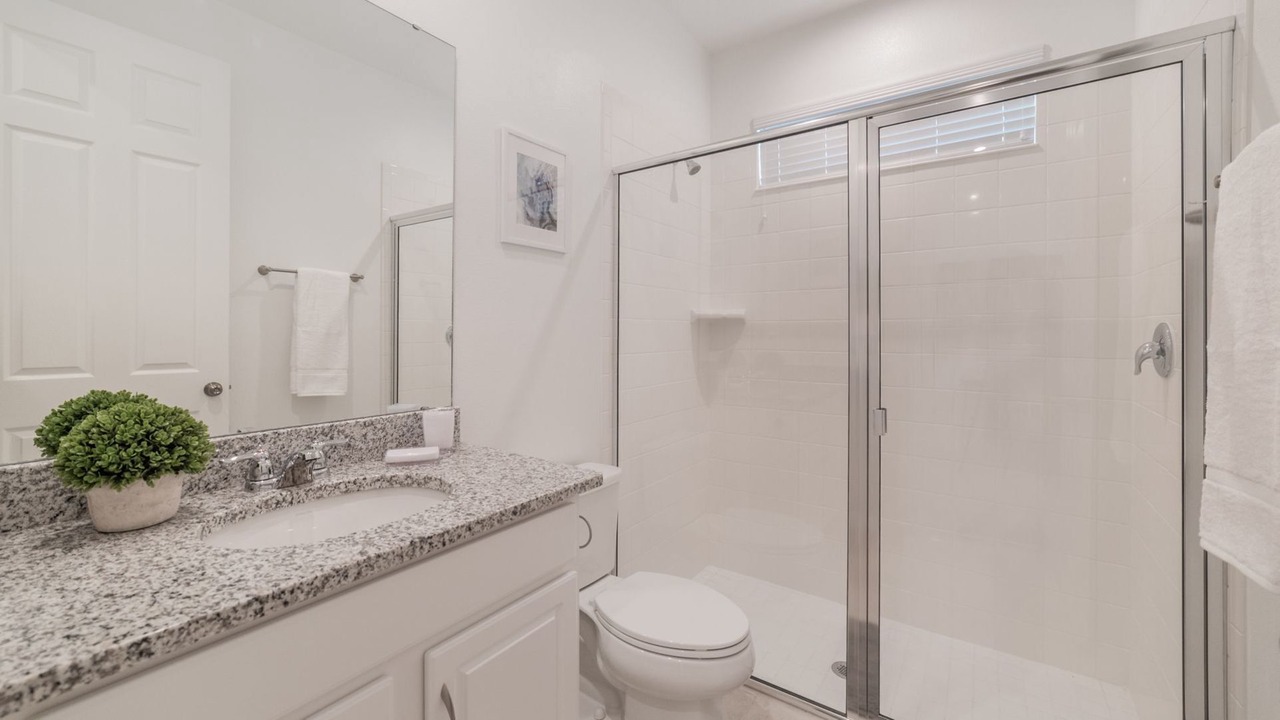 Photo of Bathroom in Bay Lake