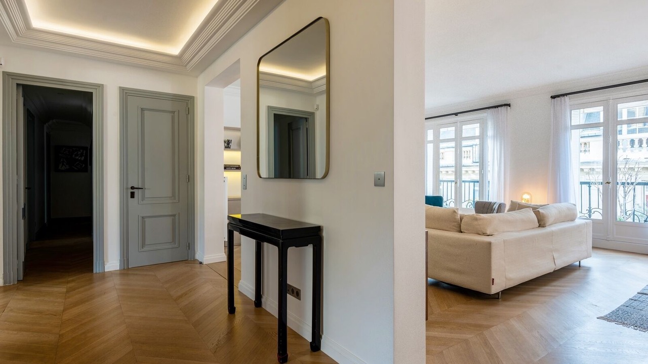 Photo of Others in Porte-Dauphine