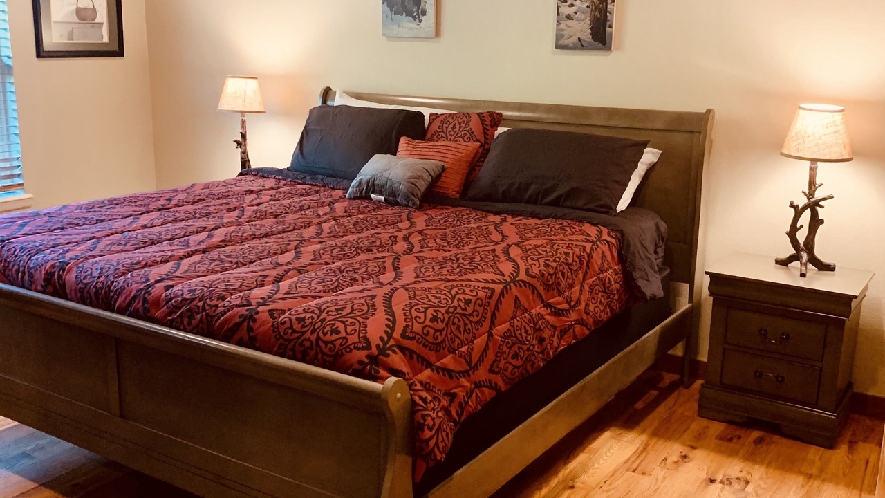Photo of Bedroom in Springdale