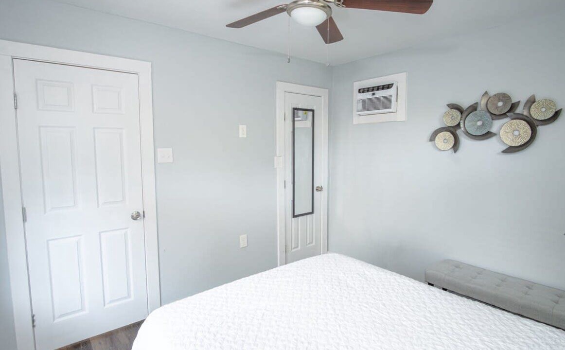 Photo of Bedroom in Five Points