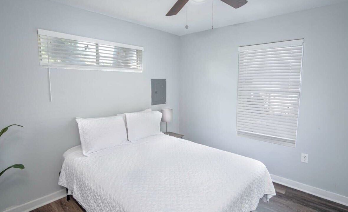 Photo of Bedroom in Five Points