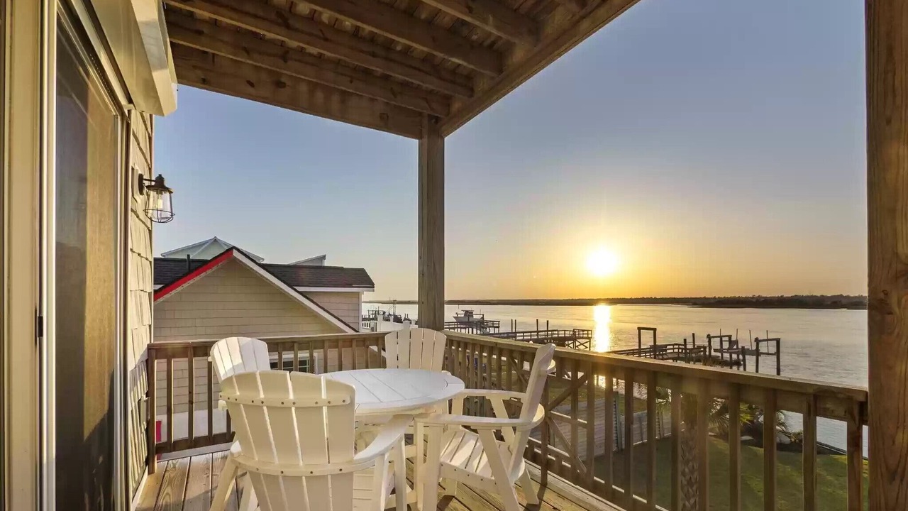 Photo of Patio Balcony in Topsail Beach