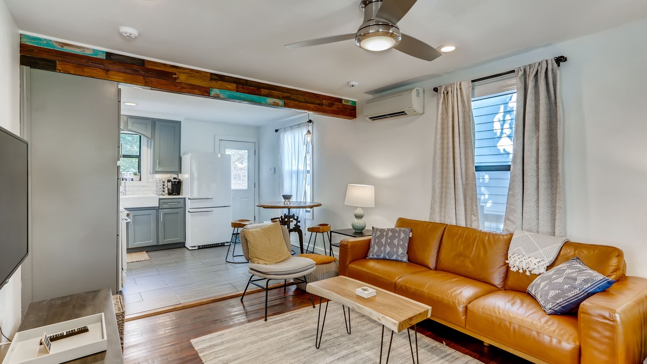 Photo of Livingroom in Chestnut