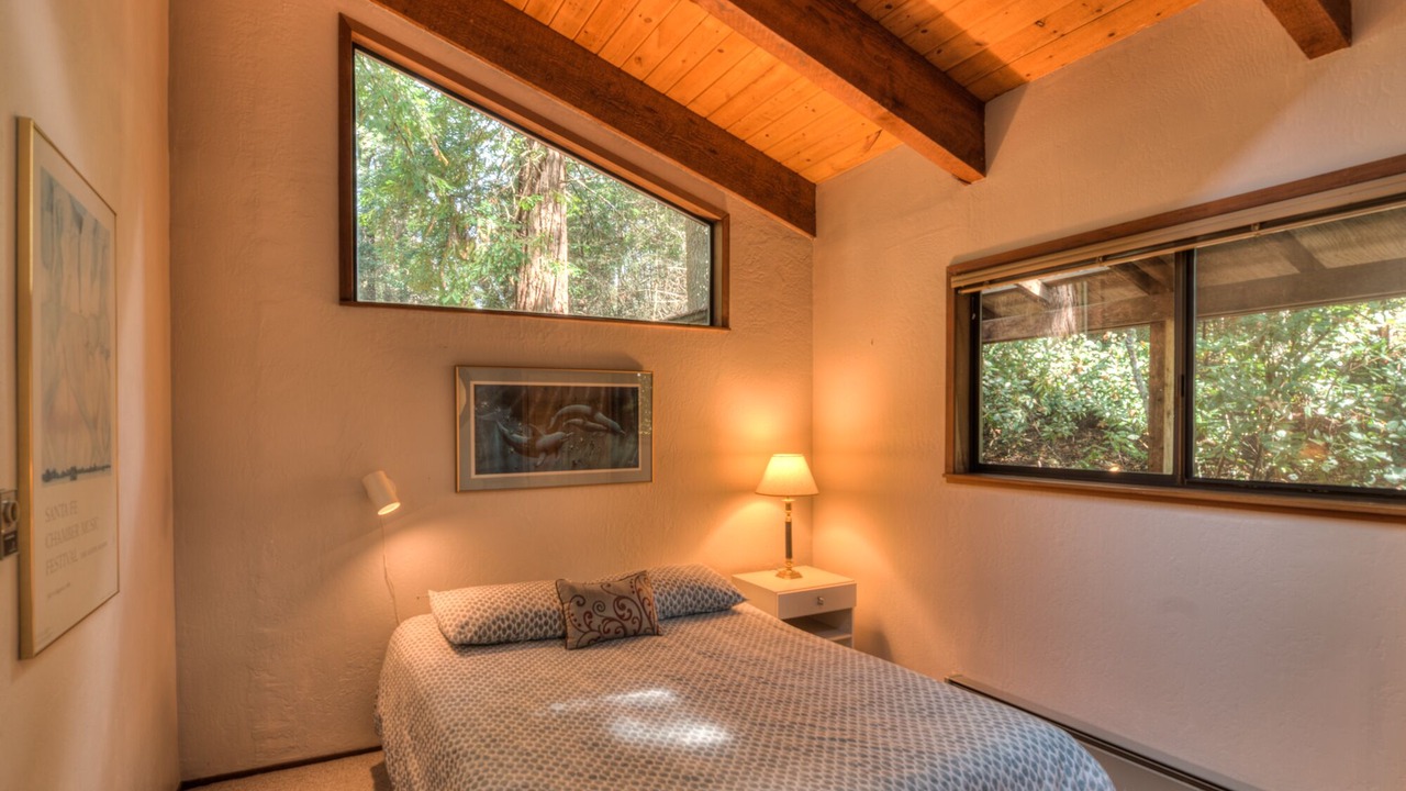 Photo of Bedroom in Sea Ranch