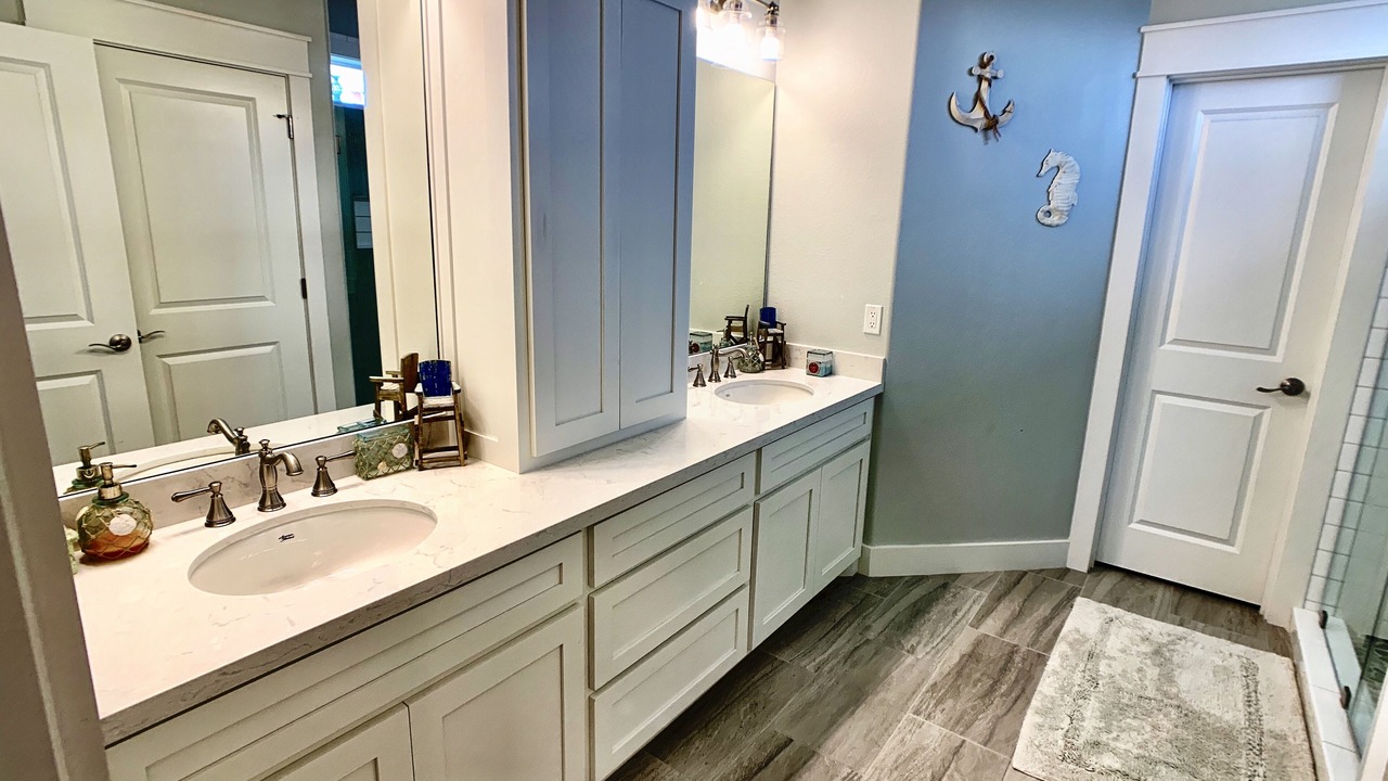 Photo of Bathroom in Port Bolivar
