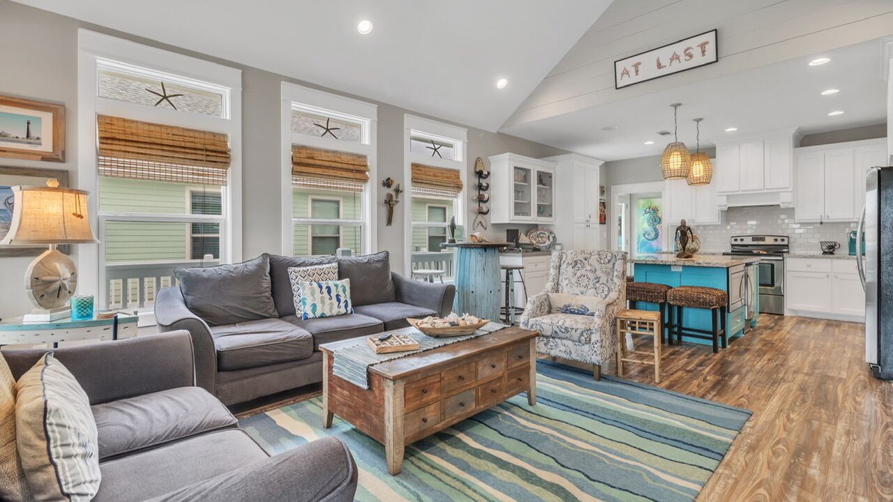 Photo of Livingroom in Crystal Beach