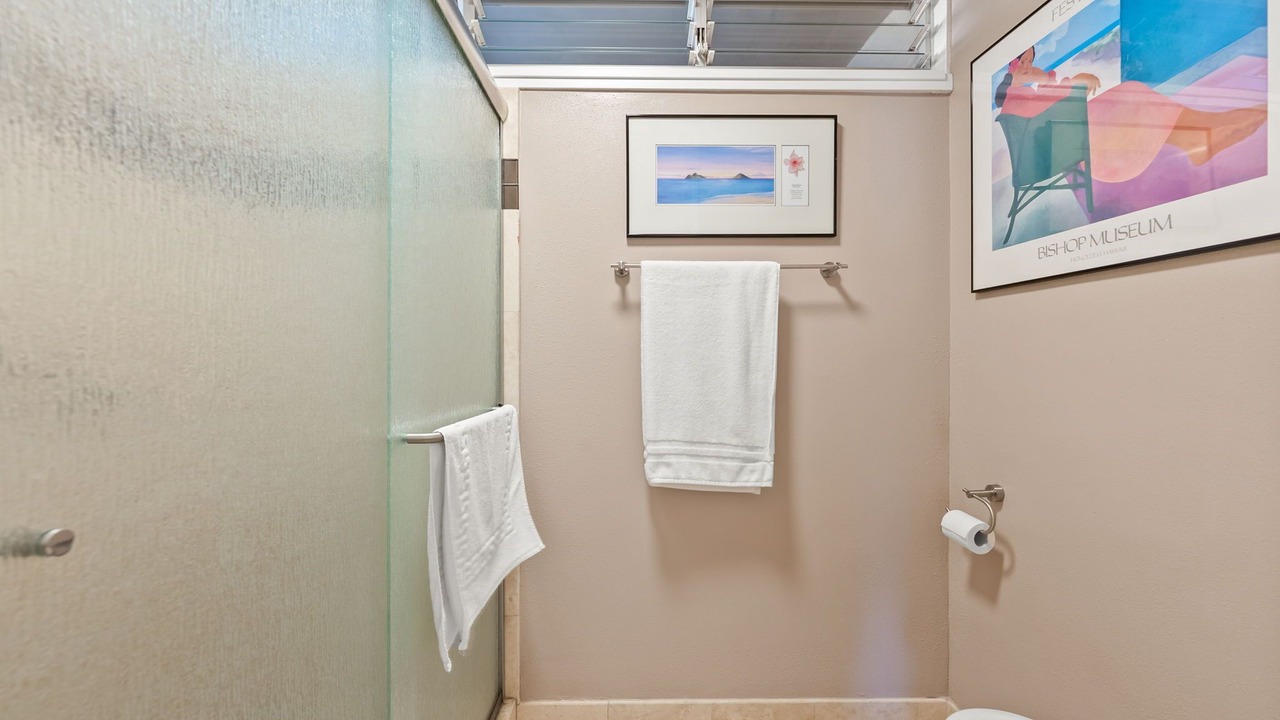 Photo of Bathroom in Diamond Head - Kapahulu - St. Louis