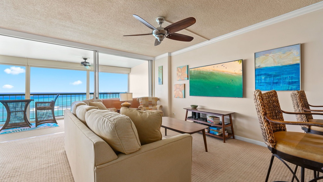 Photo of Livingroom in Diamond Head - Kapahulu - St. Louis