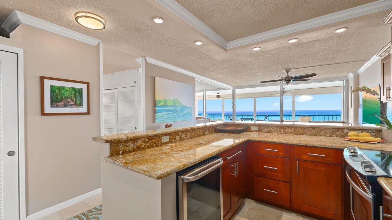Photo of Kitchen in Diamond Head - Kapahulu - St. Louis