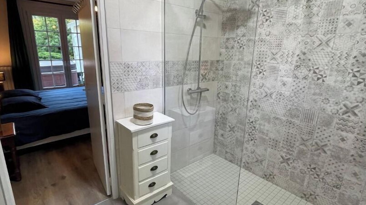 Photo of Bathroom in Nogent-le-Rotrou