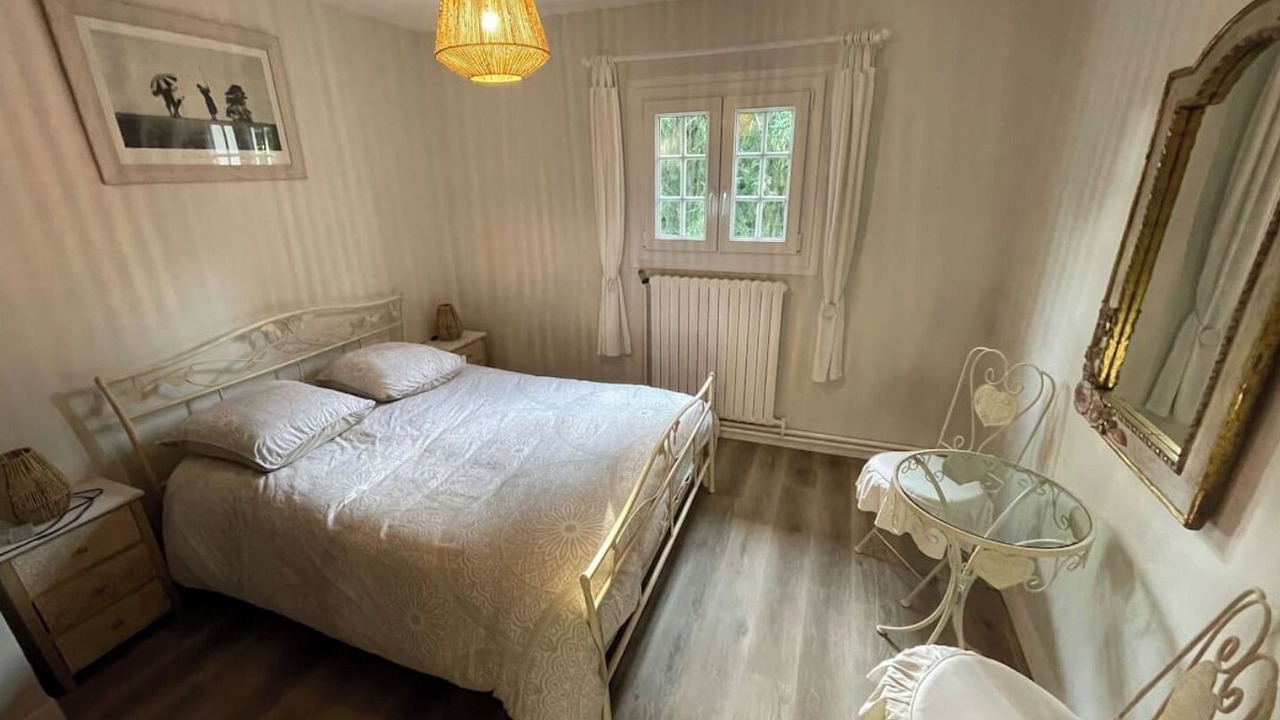 Photo of Bedroom in Nogent-le-Rotrou