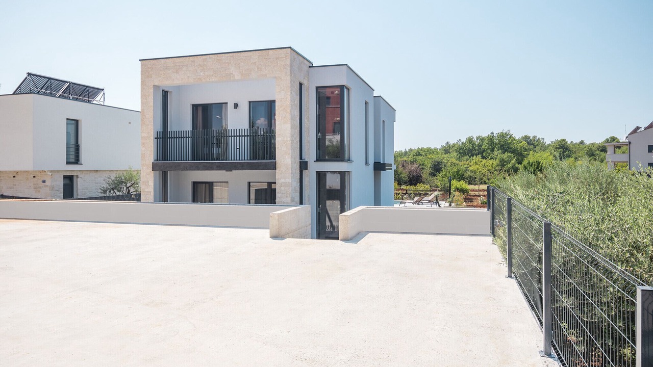 Photo of Outdoor in Gulici