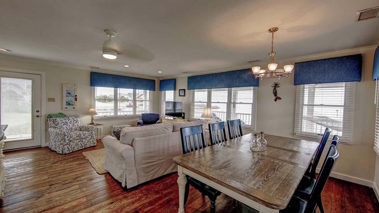 Photo of Livingroom in Ocracoke