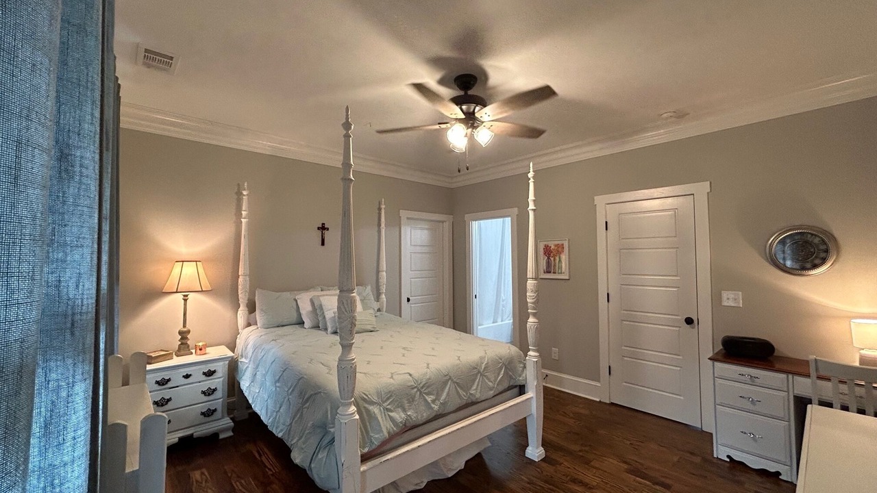 Photo of Bedroom in Bath