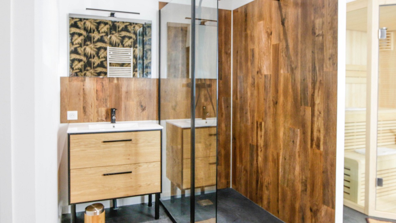 Photo of Bathroom in Pontavert